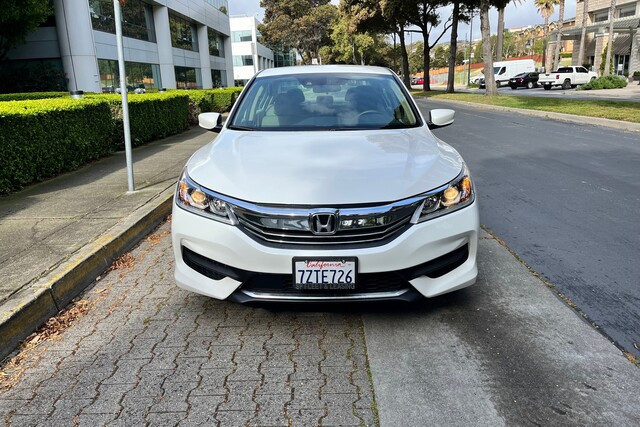 2017HondaAccordLX_White_Front