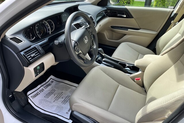 2017HondaAccordLX_White_FrontSeat