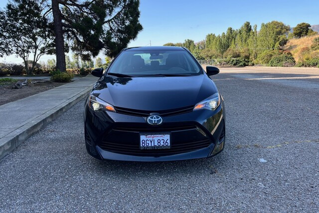 2019ToyotaCorolla_Black_Front