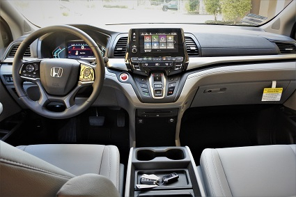 Honda_Odyssey_Frontseat
