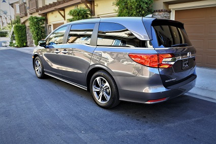 Honda_Odyssey_Left2